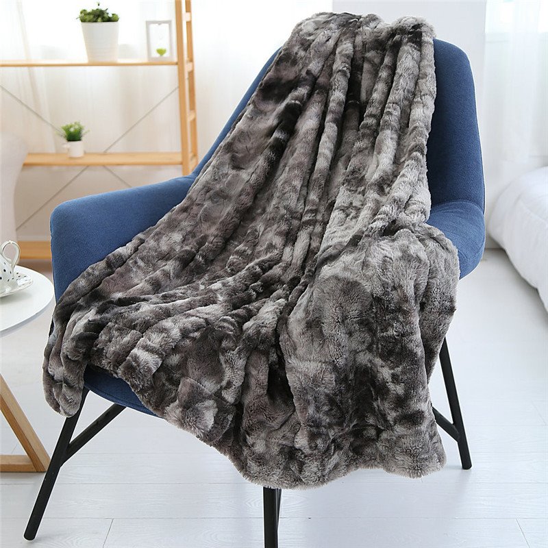 Коралловый плед из искусственного меха