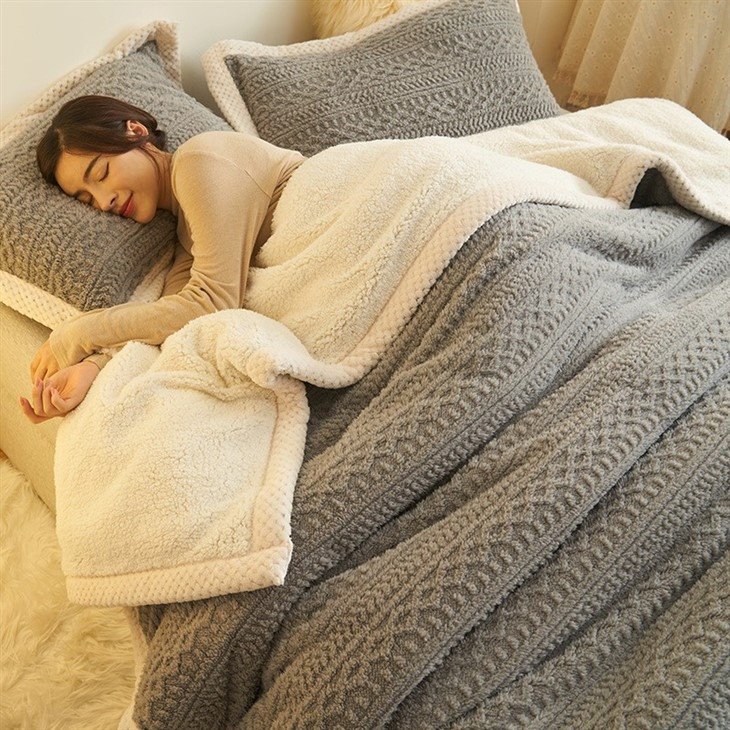 sherpa blanket brush